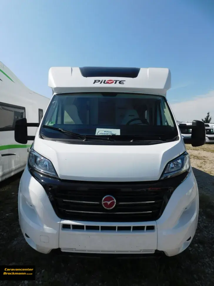 Fahrzeugbild Pilote Pacific P740FC #7