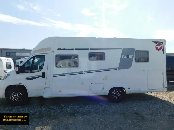 Fahrzeugbild Pilote Pacific P740FC #4