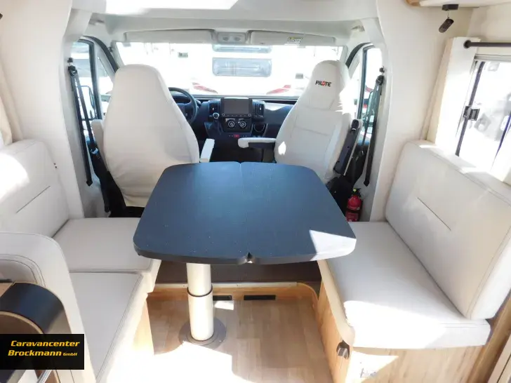 Fahrzeugbild Pilote Pacific P740FC #13