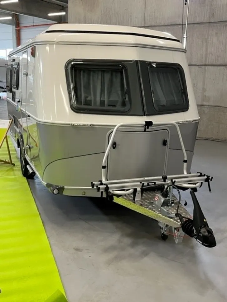 Fahrzeugbild Hymer Eriba Touring 530 Tageszulassung Sitzgruppe Heck #4