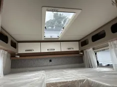 Bild 12 Weinsberg CaraCompact 640 MEG EDITION [PEPPER] *170*Automatik*Einzelbetten*
