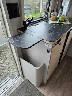 Bild 18 Hymer Eriba Touring Troll 530 Urban Markise, ab Herbst 24