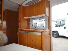 Fahrzeugbild Hobby Excellent 410 SFe Nr. 70 - Mover, franz. Bett #6
