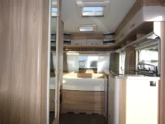 Bild 7 Bürstner Premio 435 TS Nr. 110 - Doppelbett