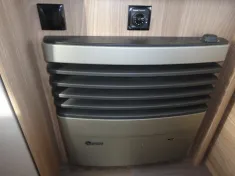 Bild 15 Bürstner Premio 435 TS Nr. 110 - Doppelbett