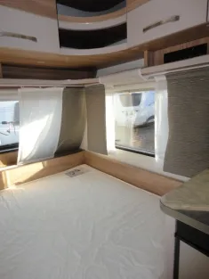 Bild 18 Bürstner Premio 435 TS Nr. 110 - Doppelbett