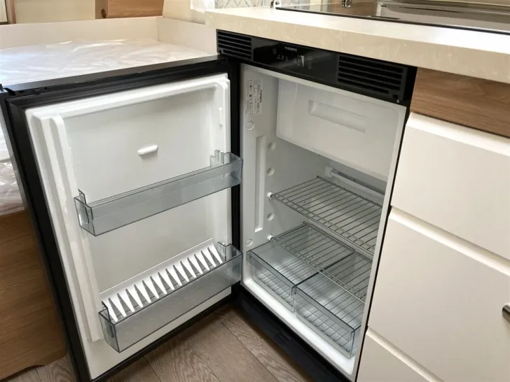 Fahrzeugbild Hobby De Luxe 440 SF #9