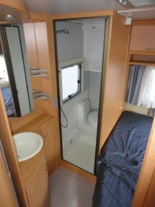 Fahrzeugbild Knaus Südwind 450 Nr. 100/franz. Bett/RSG #12
