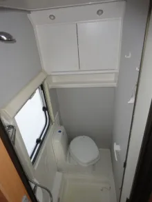 Fahrzeugbild Knaus Südwind 450 Nr. 100/franz. Bett/RSG #17