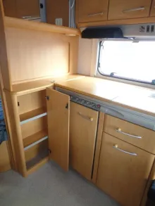 Fahrzeugbild Knaus Südwind 450 Nr. 100/franz. Bett/RSG #26