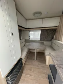 Fahrzeugbild Hobby De Luxe 440 SF #8