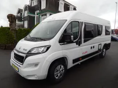 Bild 7 Sunlight Camper Van Cliff 640 Entry