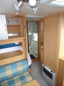 Fahrzeugbild Knaus Südwind 400 Nr. 52-1/franz. Bett/Autark #6