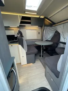 Fahrzeugbild Laika Kosmo L 409 mit Tageszulassung #13