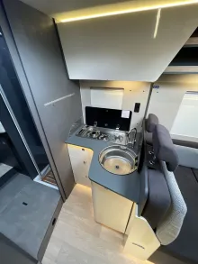 Fahrzeugbild Laika Kosmo L 409 mit Tageszulassung #17