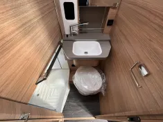 Bild 8 Weinsberg X-CURSION VAN 500 MQ EDITION [PEPPER] *ohne Slidebett*150*Automatik*