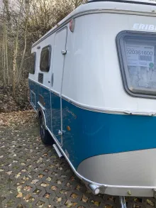 Fahrzeugbild Hymer Eriba Touring 542 Harbour Blue #4