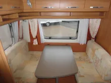 Fahrzeugbild Hobby De Luxe 440 SF Nr. 52-4 - Mover, Doppelb. #8