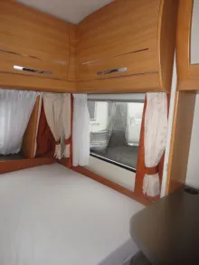 Fahrzeugbild Hobby De Luxe 440 SF Nr. 52-4 - Mover, Doppelb. #22