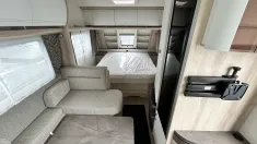 Bild 8 Hobby De Luxe 460 SFf (10)