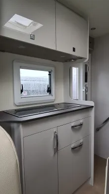 Fahrzeugbild Bürstner Lineo T 700 #7