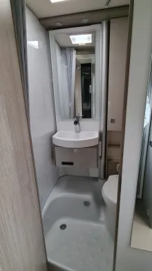 Fahrzeugbild Bürstner Lineo T 700 #14