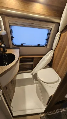 Fahrzeugbild Hymer Eriba Touring Triton 430 Legend Markise Tageszulassung #13