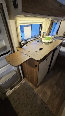 Fahrzeugbild Hymer Eriba Touring Triton 430 Legend Markise Tageszulassung #8