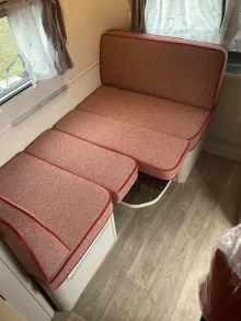 Fahrzeugbild Hymer Eriba Touring 550 Edition Tango Red #7