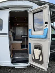 Fahrzeugbild Weinsberg CaraSuite 650 MEG Automatikgetriebe/155 PS #9