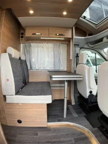 Fahrzeugbild Weinsberg CaraSuite 650 MEG Automatikgetriebe/155 PS #12