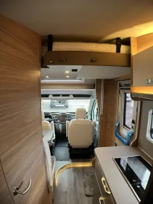 Fahrzeugbild Weinsberg CaraSuite 650 MEG Automatikgetriebe/155 PS #21