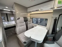 Fahrzeugbild Challenger Van V114 Road Edition Premium #11