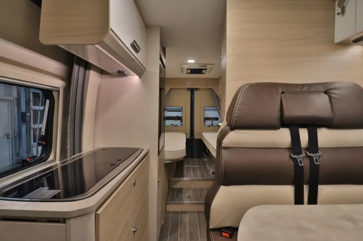 Fahrzeugbild Forster V 636 EB/Einzelbetten/Klima/Markise/TOP #13