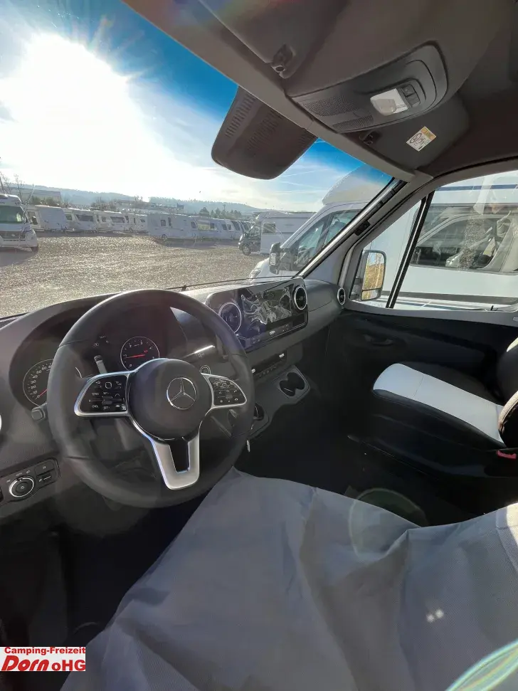 Fahrzeugbild Weinsberg CaraCompact Suite 640 MEG EDITION [PEPPER] Anhängerkupplung #7