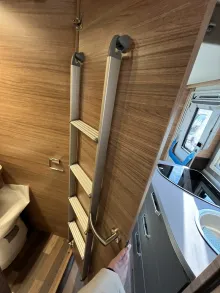 Fahrzeugbild Weinsberg CaraCompact Suite 640 MEG EDITION [PEPPER] Anhängerkupplung #13