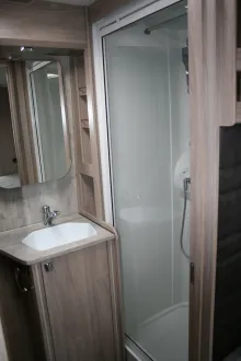 Fahrzeugbild Kabe Royal 600 TDL E2 KS #5