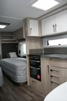 Fahrzeugbild Kabe Royal 600 TDL E2 KS #6