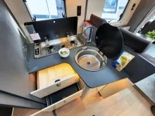 Fahrzeugbild Laika Kosmo L 409 #13