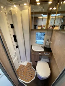 Fahrzeugbild Laika Ecovip H 3109 #14