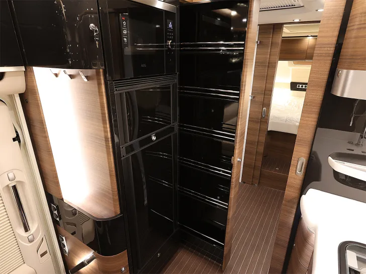 Fahrzeugbild Concorde CHARISMA 860 LI #17