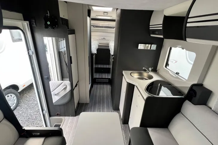 Fahrzeugbild Roller Team Kronos 287 TL - RUNE #14