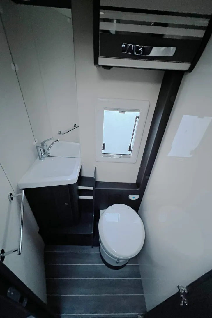 Fahrzeugbild Roller Team Kronos 287 TL - RUNE #15