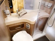 Bild 12 Carthago c-tourer I 143 LE