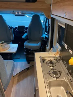 Bild 16 Hymer Camper Van Ayers Rock