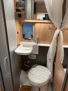 Bild 19 Hymer Camper Van Ayers Rock