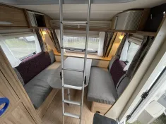 Bild 6 Hymer Eriba Feeling 425 Schlafdach, Mover, Elegance