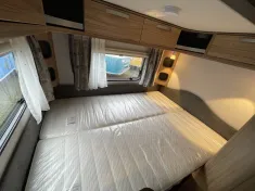 Bild 9 Hymer Eriba Feeling 425 Schlafdach, Mover, Elegance