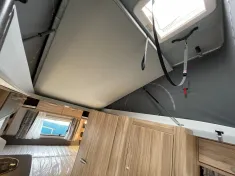 Bild 13 Hymer Eriba Feeling 425 Schlafdach, Mover, Elegance