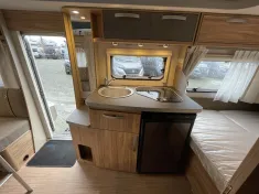 Bild 17 Hymer Eriba Feeling 425 Schlafdach, Mover, Elegance